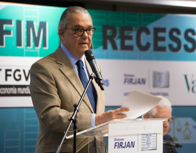 Eduardo Eugenio alertou ainda que o Brasil precisa de um arcabouço institucional que viabilize a retomada do crescimento