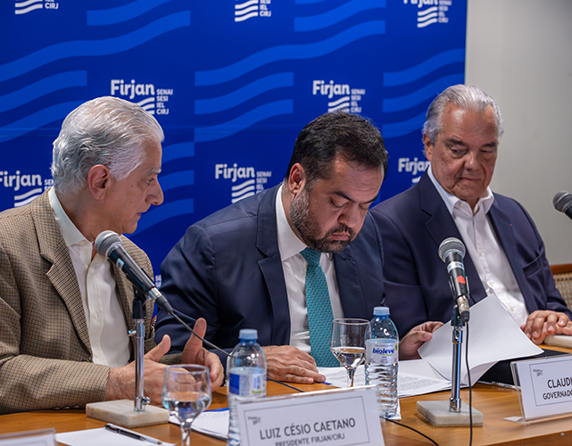 governador-na-firjan _3_.jpg