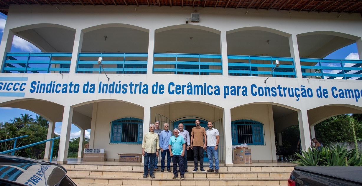 caetano_ceramistas_campos.jpg