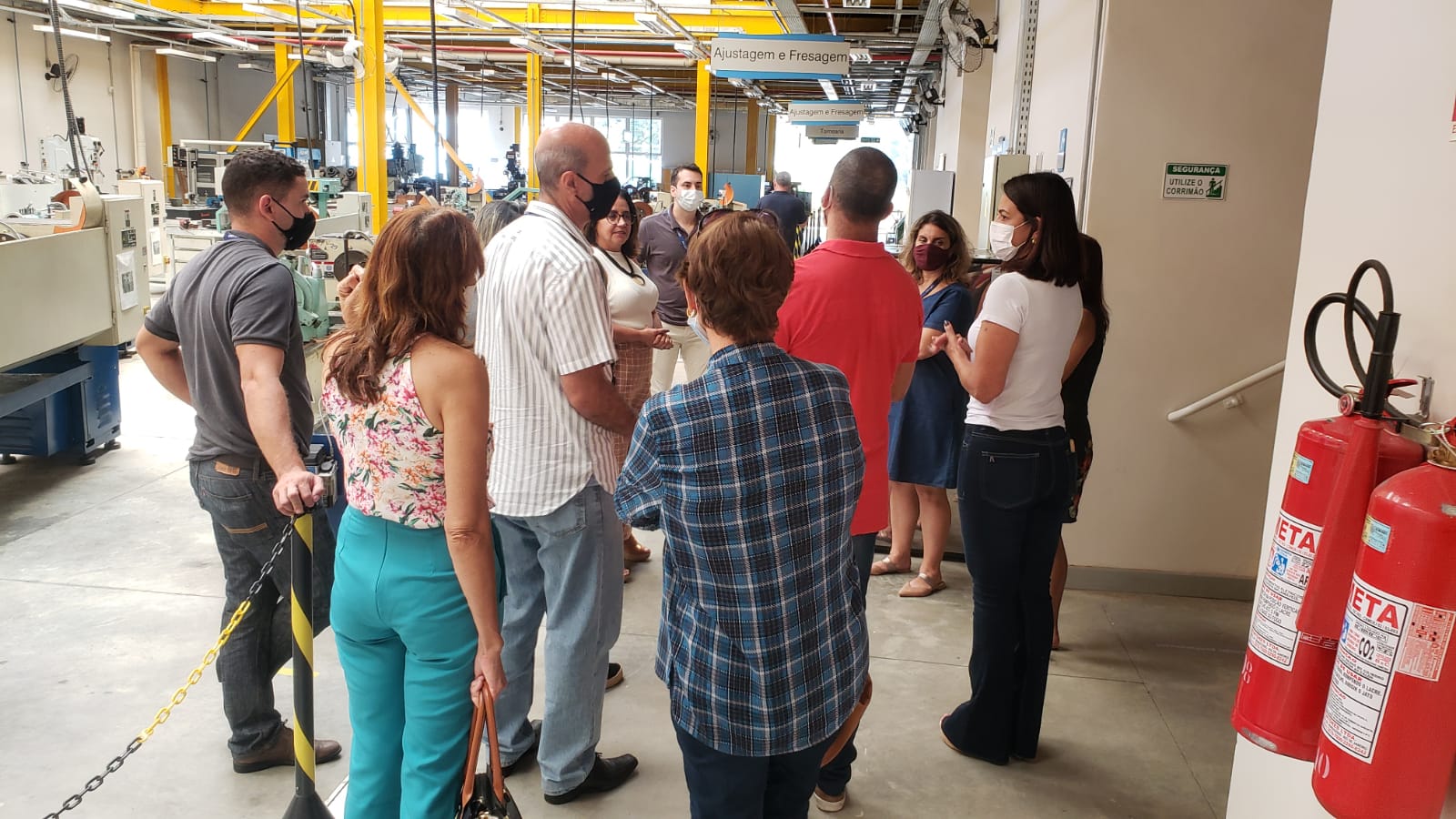 Empresários do Sul Fluminense em visita ao laboratório de construção civil em Três Rios