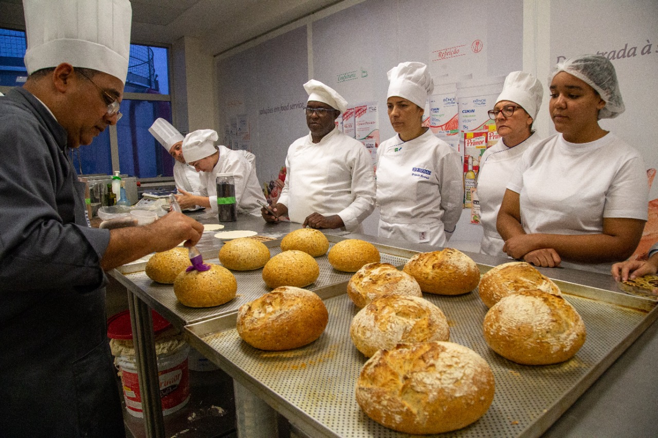 Firjan SENAI e Simapan são parceiros nos cursos de aperfeiçoamento e qualificação profissional