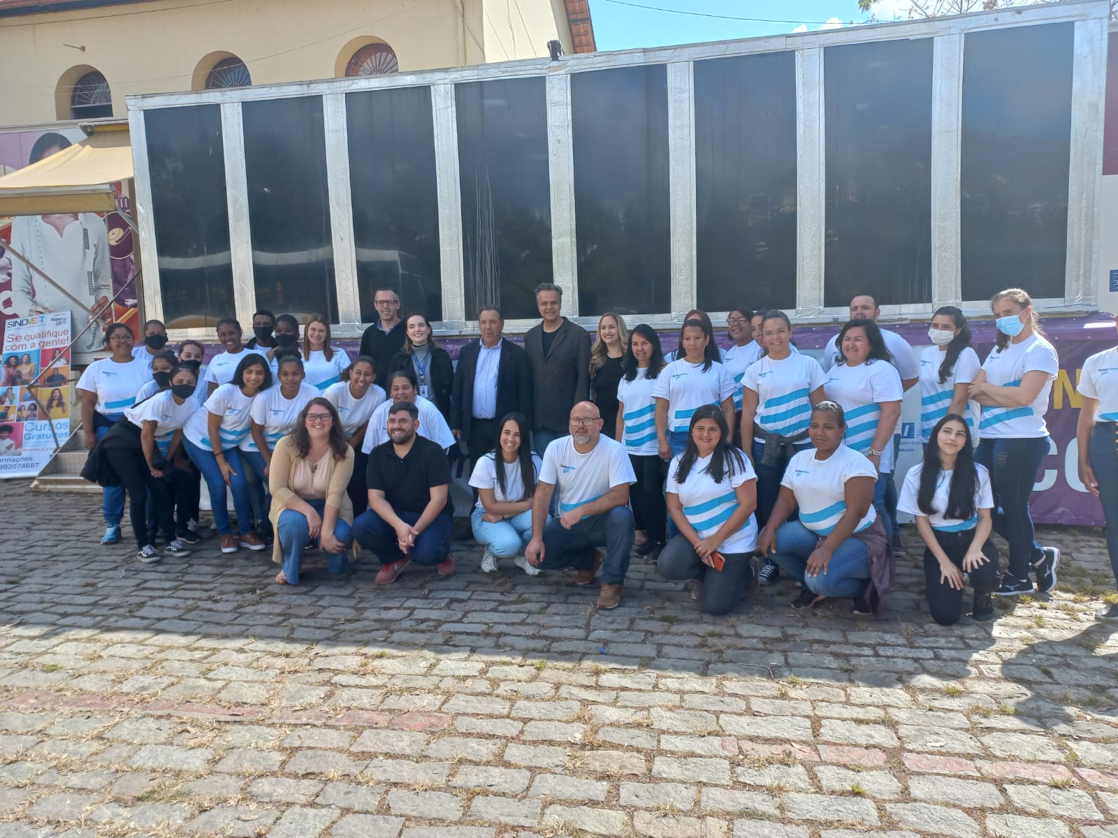 Projeto Moda Itinerante forma 90 alunos em cursos de qualificação em moda, em Bom Jardim