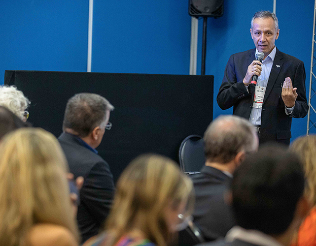Jorge Peron Mendes, gerente de Sustentabilidade da Firjan, na 6ª G-STIC, no Rio
