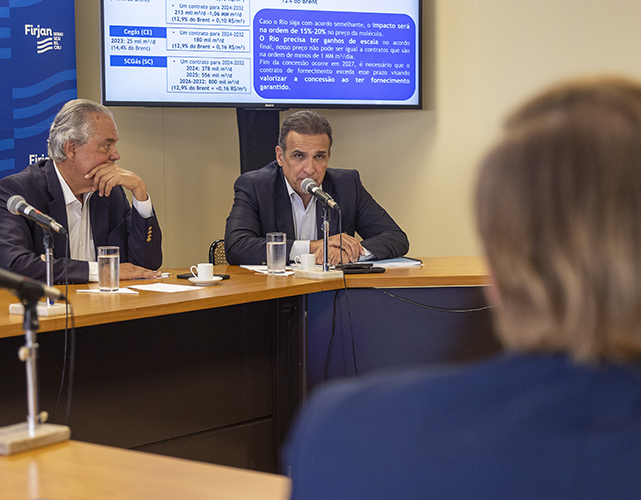 Eduardo Eugenio e Hugo Leal, na abertura da primeira reunião do ano do Conselho de Petróleo e Gás