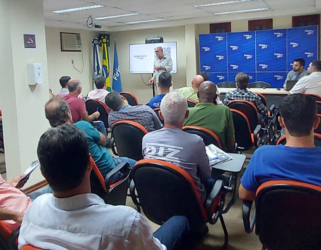 Empresários fizeram fila para conhecer o projeto da Firjan com o Mercado Livre