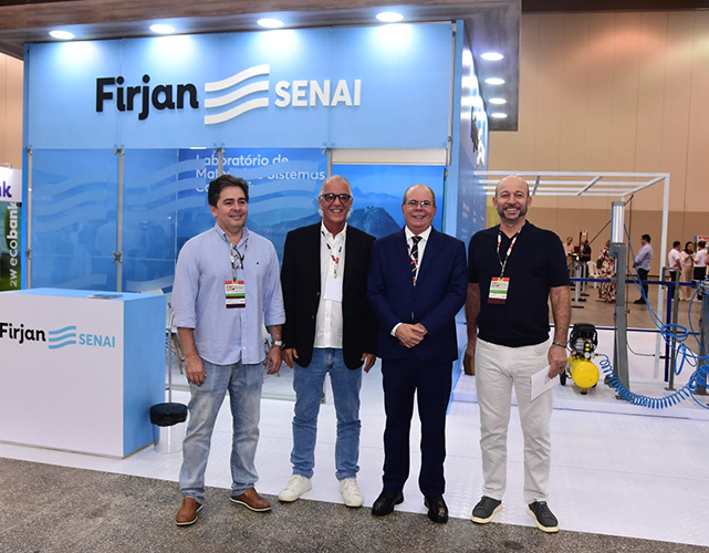Henrique Nora Júnior (Firjan), Waldyr de Moraes Júnior (Anicer), Hildo Rocha (secretário executivo do Ministério das Cidades) e Sandro Silveira (vice-presidente da Anicer)