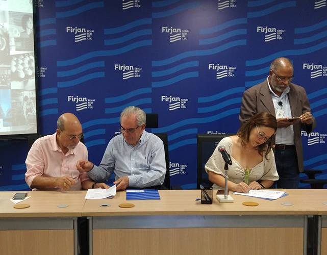 Presidente da Firjan Caxias, Roberto Leverone recebe representantes do governo de Caxias para formalização do acordo