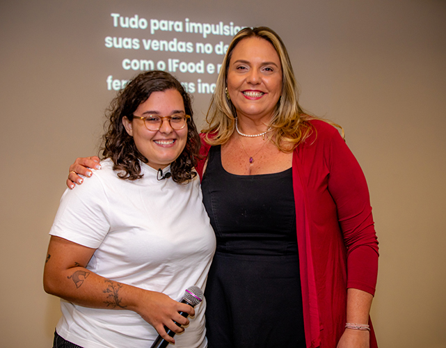 Bia Fraga, especialista em negócios, e Fernanda Hipólito, presidente do Rio+Pão, em workshop do sindicato na Firjan SENAI Tijuca