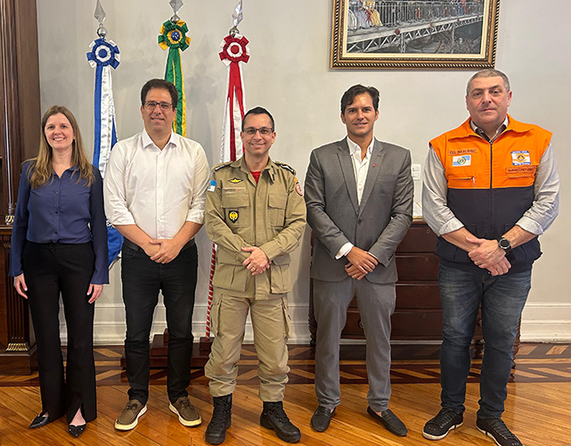 Adriana Santos (Tenda), Marcos Saceanu (Firjan), Cel. BM Tarciso Salles, Vinicius Benevides (Dimensional) e Cel BM Marco Albino