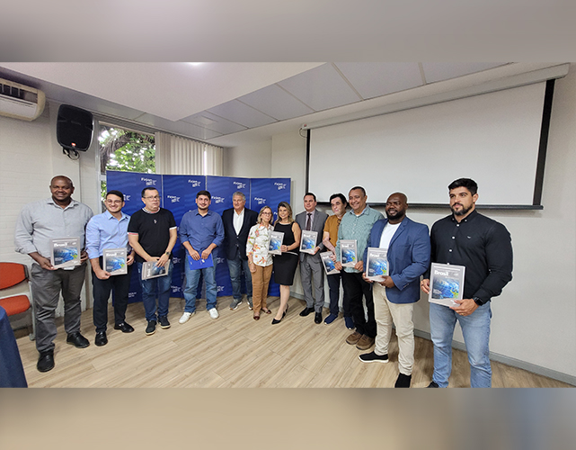 Documento foi entregue aos representantes do poder público da região