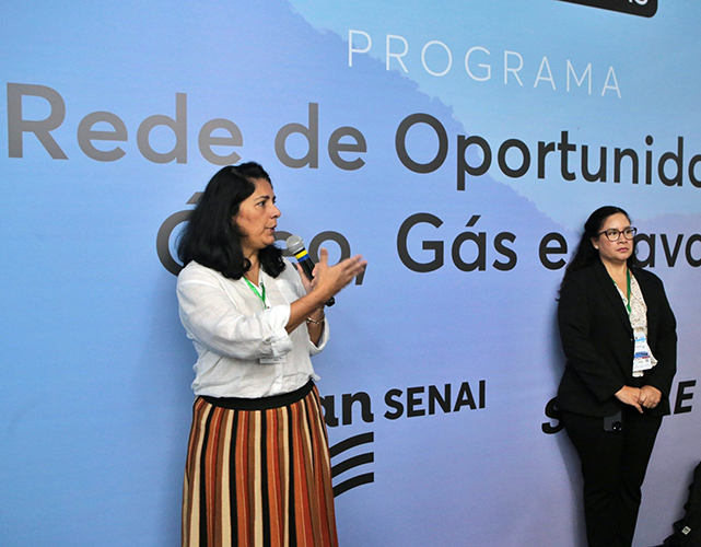 Karine Fragoso e Danielle Rodrigues falaram para um grupo de 220 fornecedores fluminenses