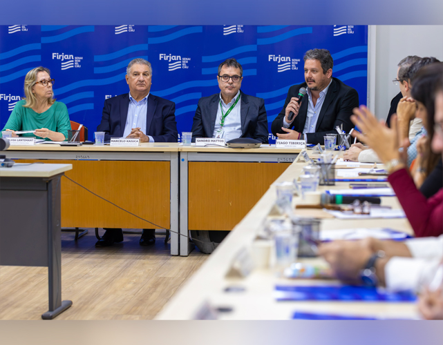 Silvia Lantimant (vice-presidente do Conselho), Marcelo Kaiuca (presidente), Sandro Mattos e Tiago Tibiriçá, os dois últimos, representantes da concessionária que administra as rodovias BR-116, 465 e 493