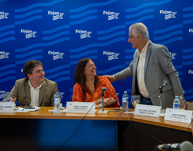Henrique Nora Jr, deputada Laura Carneiro e Luiz Césio Caetano