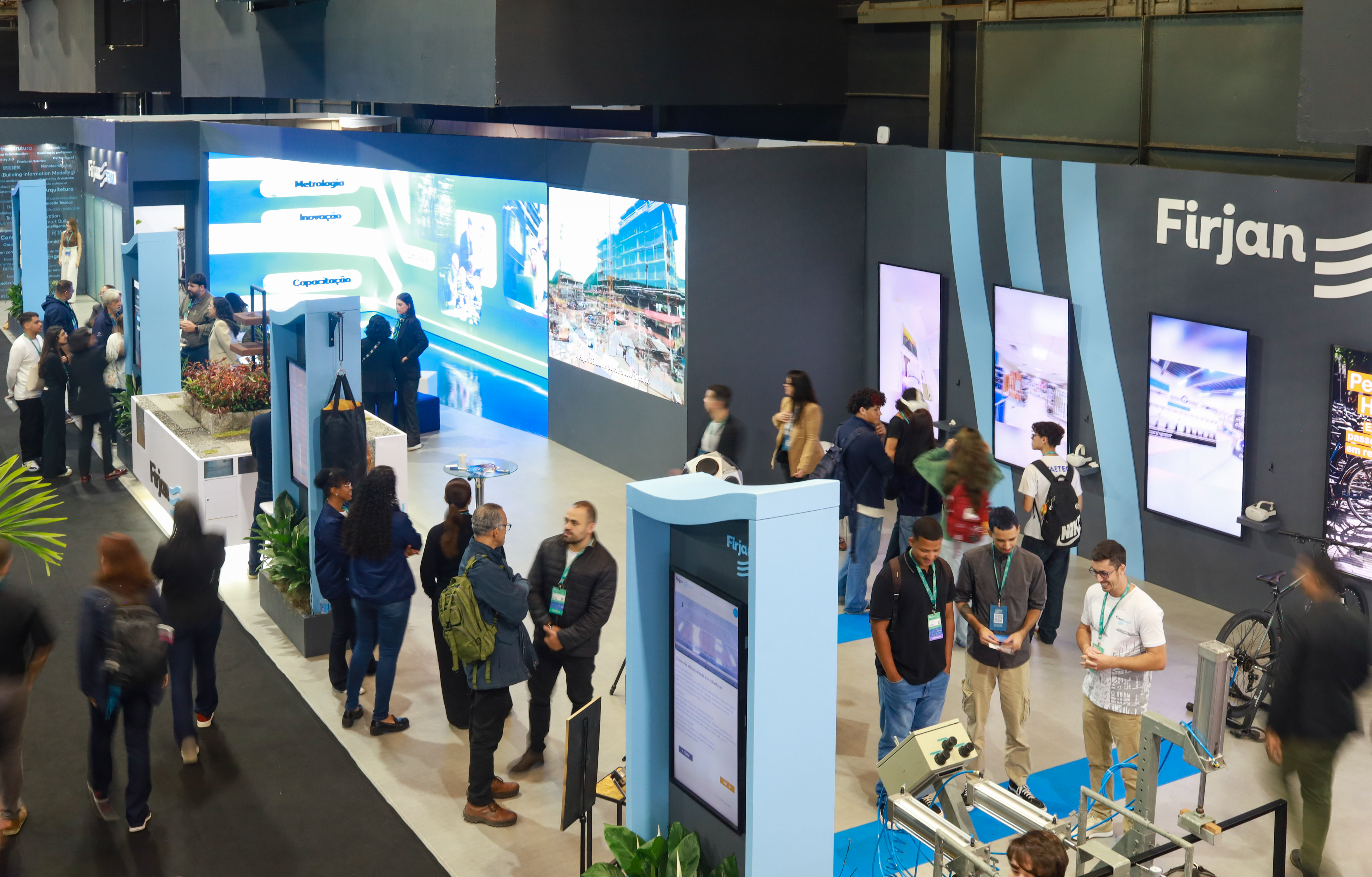 Stand Firjan SENAI no Rio Construção Summit 2025