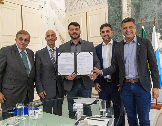 Acima, Carlos Erane (Firjan), Cláudio Providas (PNUD), Bernardo Rossi (SEAS), Renato Jordão Bussiere (Inea) e Dr. Flávio (SEAPPA)