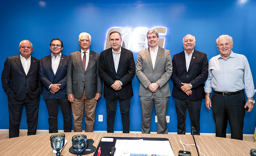 Luiz Césio Caetano, presidente da Firjan, se reuniu com o presidente da Fieg, André Rocha, e o prefeito de Goiânia, Sandro Mabel, na sede da federação, em Goiânia.