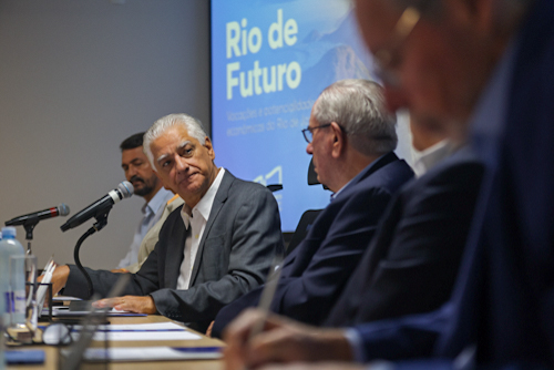 Caetano enfatizou o uso da análise para a construção de políticas públicas voltadas para o desenvolvimento industrial