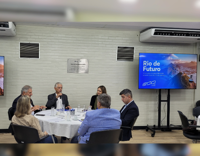 Presidente da Firjan debateu o estudo com os empresários regionais em mais uma reunião pelo interior do estado