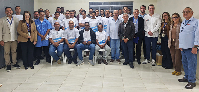 Aula inaugural do curso de Soldador MAG 4G na Unidade Móvel da Firjan SENAI instalada em Laje do Muriaé