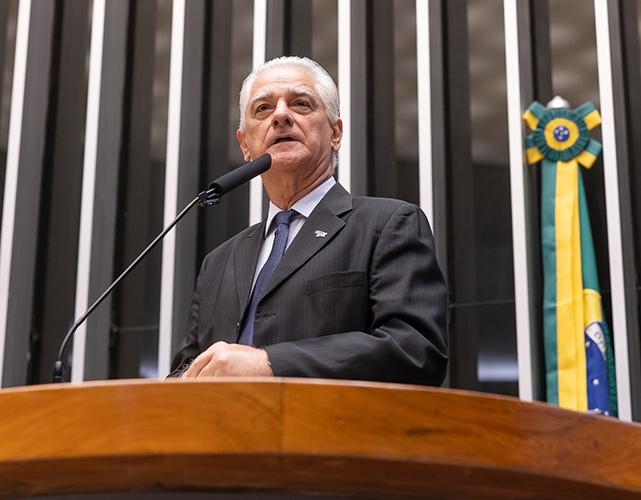 Luiz Césio Caetano, presidente da Firjan e diretor da CNI