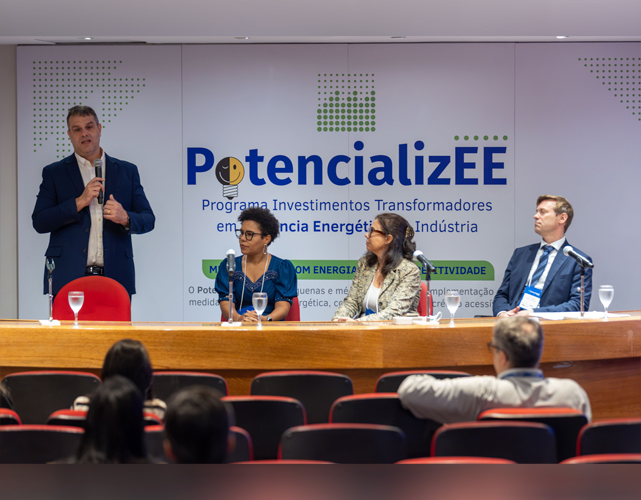 PotencializEE, por meio da Firjan SENAI, visa promover a eficiência energética em micro, pequenas e médias indústrias (MPMEs).