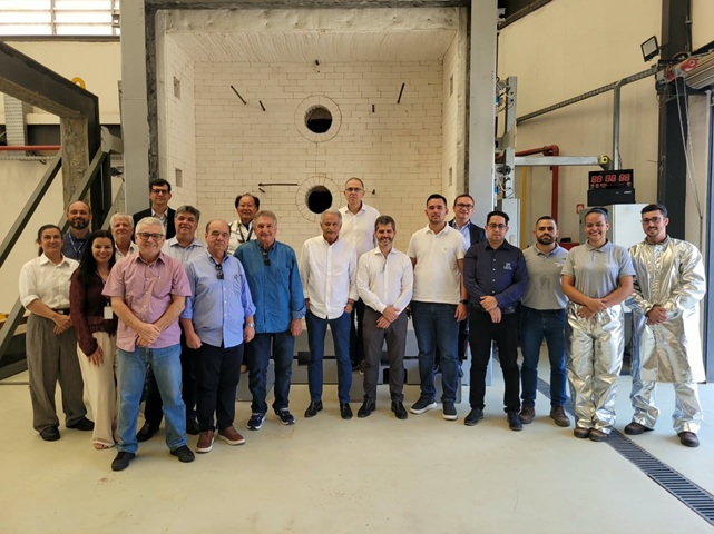 Empresários visitaram o Laboratório de Materiais e Sistemas Construtivos, em Três Rios